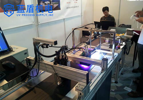 決定UV固化的好壞由那機部分所以決定？